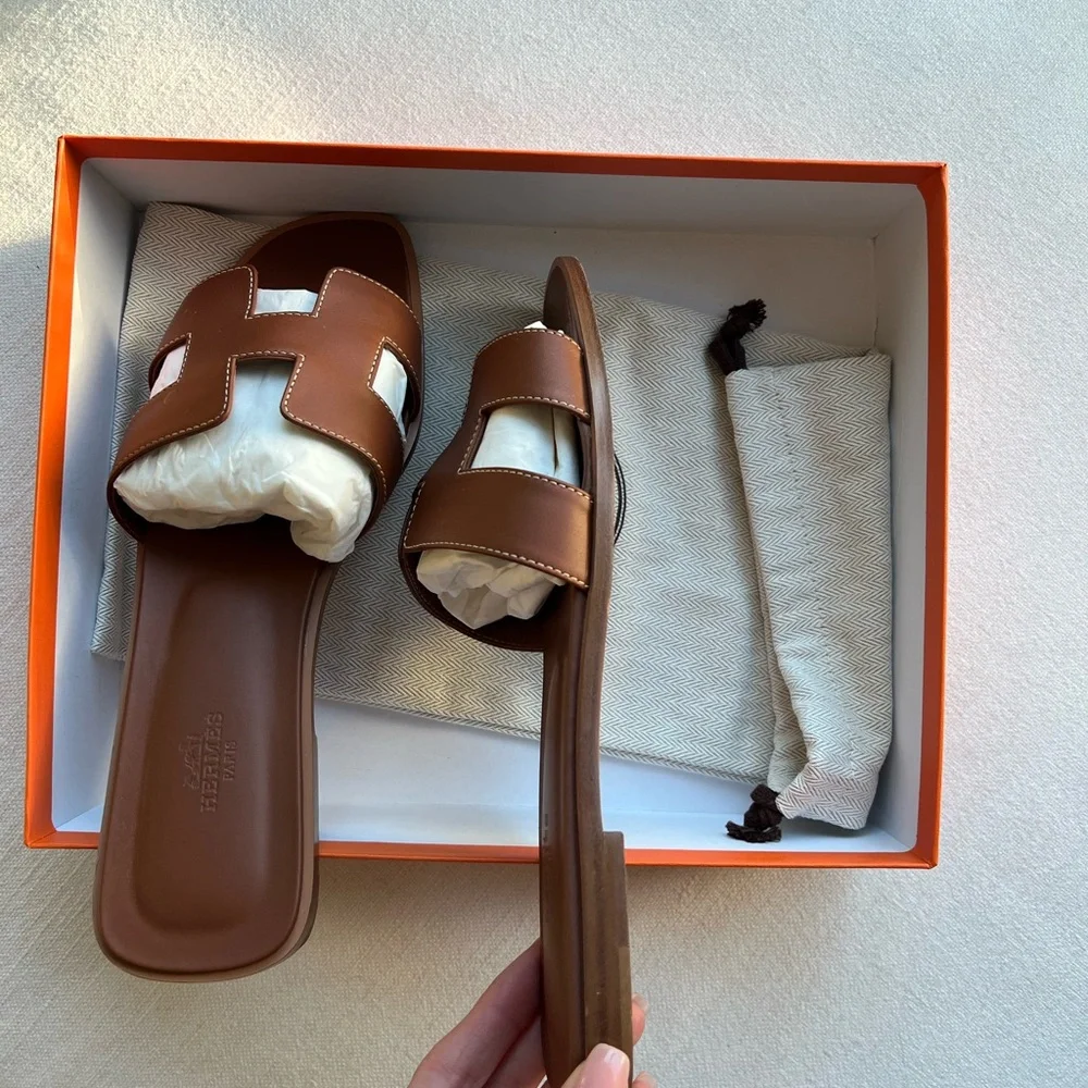 Hermes Oran Sandals - Picture 4 of 10